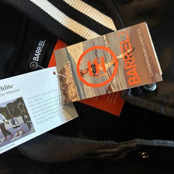 Barrel Women's Large Black Jacket NWT - Picture 8 of 9